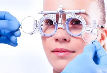 Проверка зрения и консультация офтальмолога